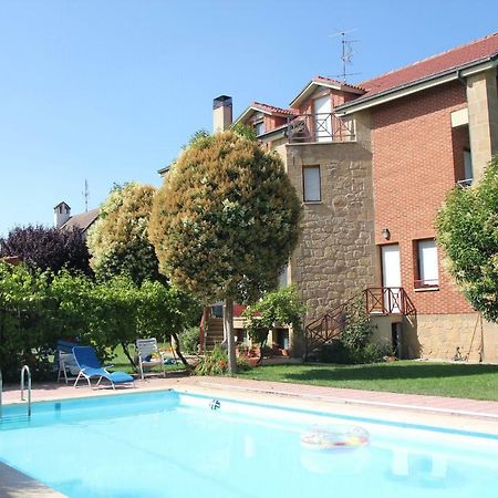 Preciosa Casa Independiente Con Piscina Cubierta Y Gran Jardin Privados Haro Zewnętrze zdjęcie
