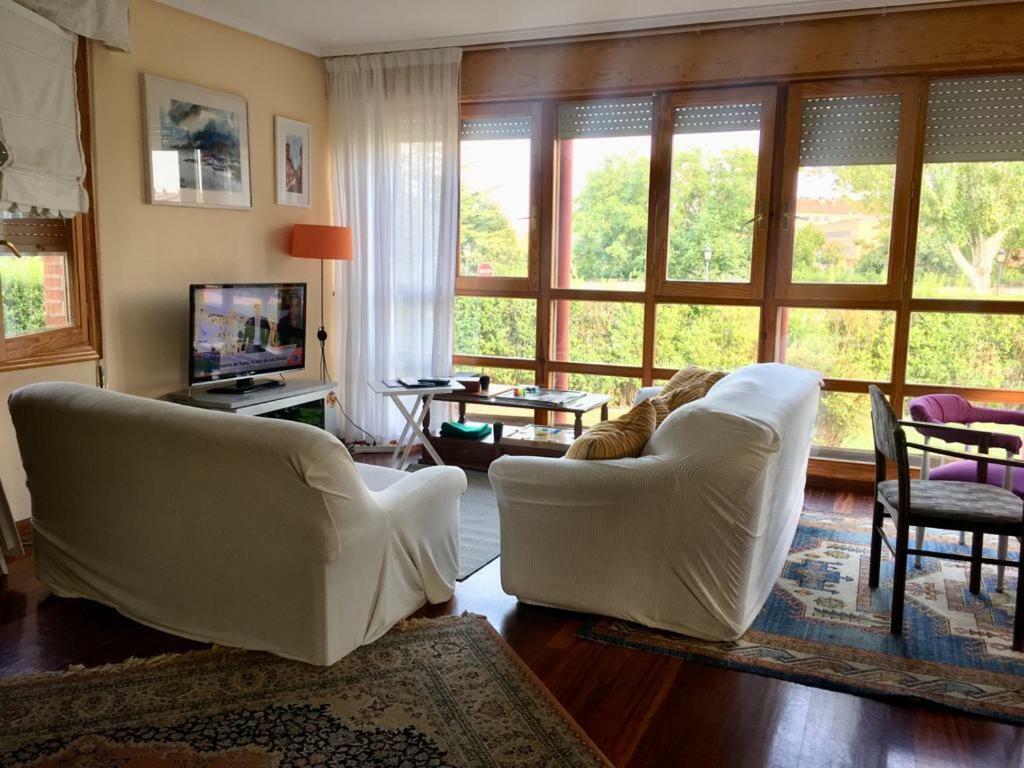 Preciosa Casa Independiente Con Piscina Cubierta Y Gran Jardin Privados Haro Zewnętrze zdjęcie